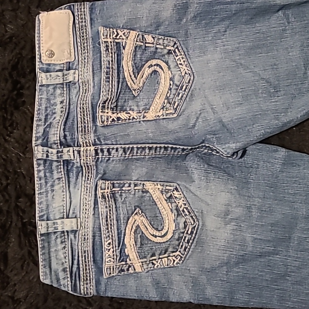 Womens Silver Capris 31